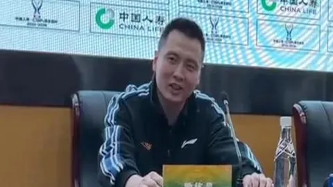 丁立人与古克什握手言和，新加坡象棋世锦赛决赛轮定胜负